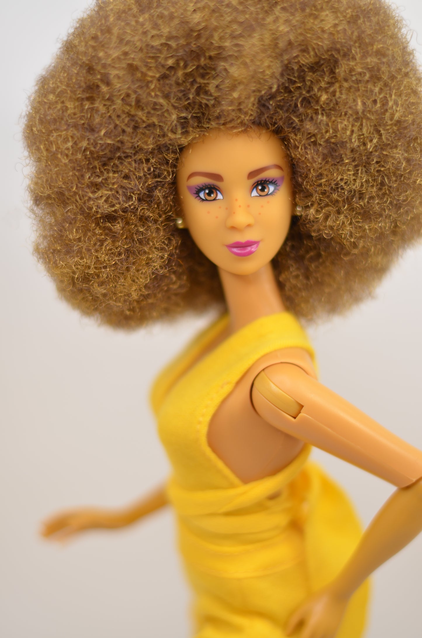 Fresh Dolls with New Fresh Finity Wear Regine 11.5"-OUT OF STOCK
