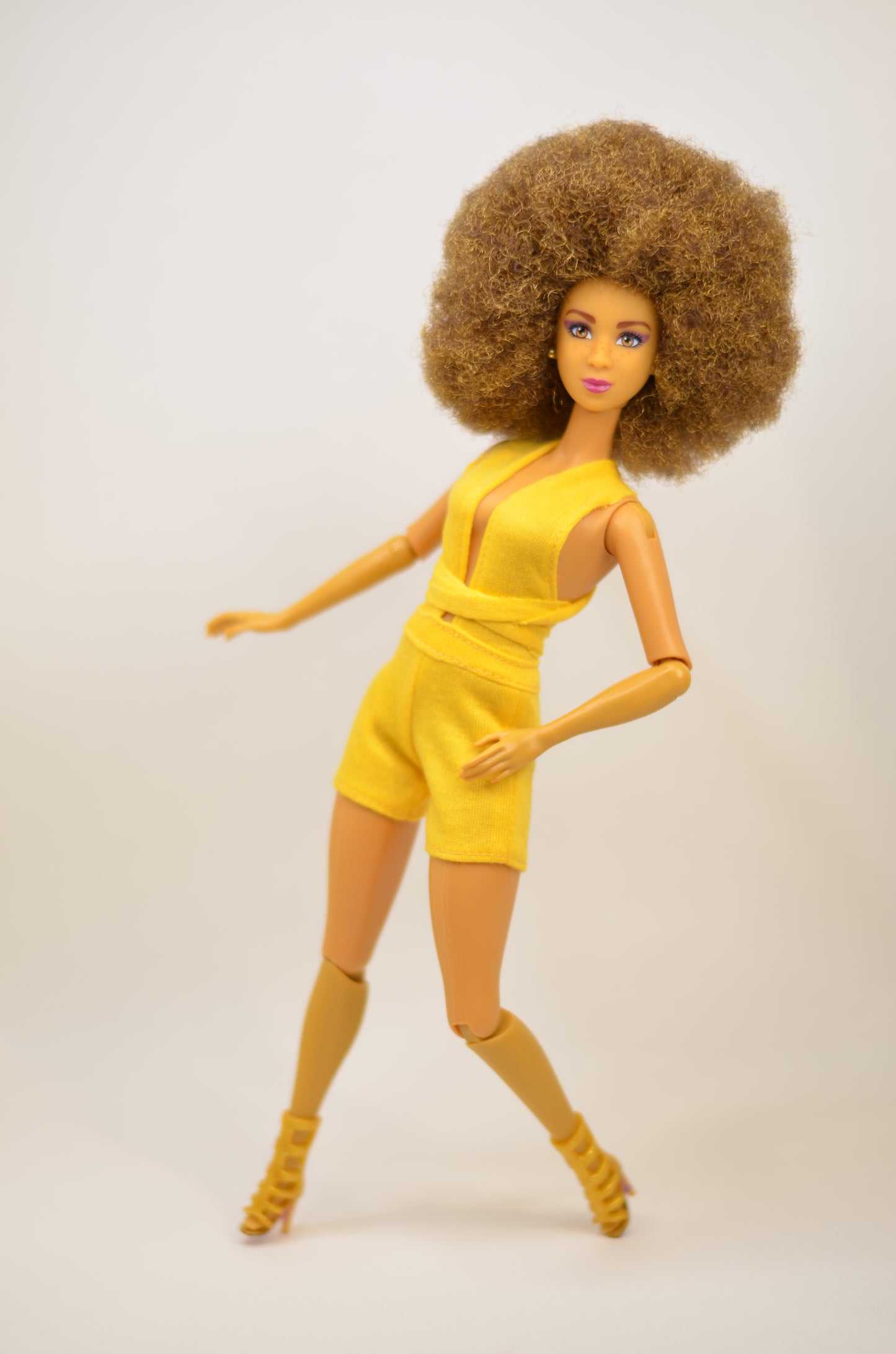 Fresh Dolls with New Fresh Finity Wear Regine 11.5"-OUT OF STOCK