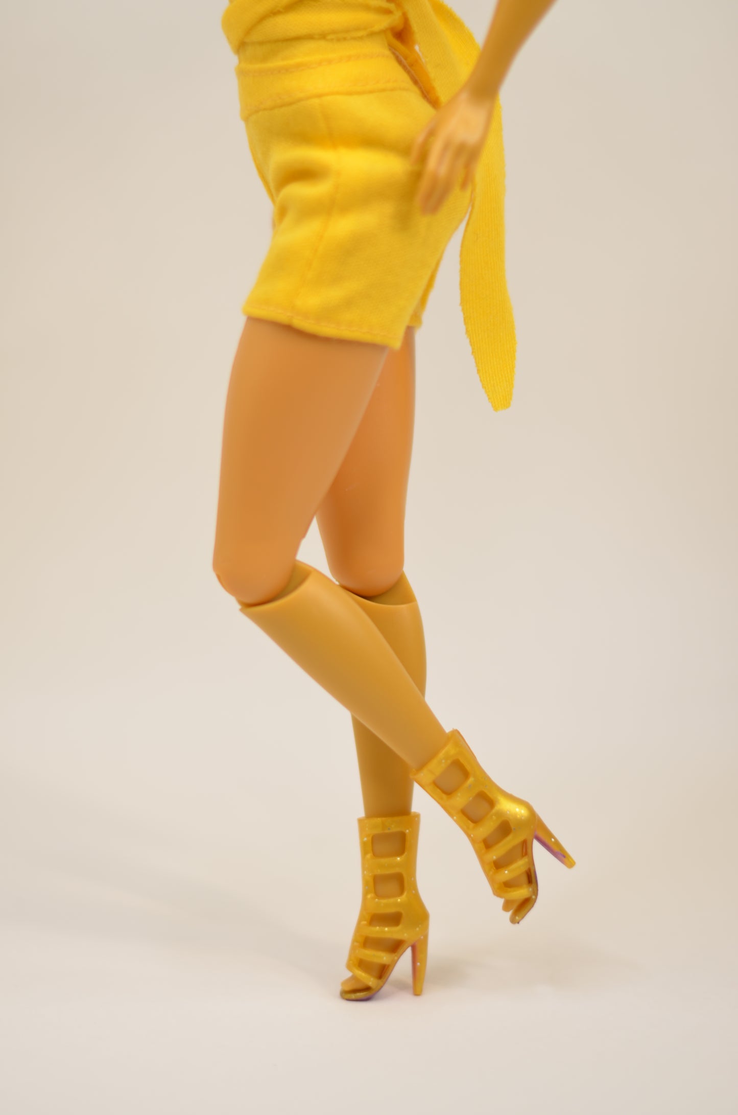 Fresh Dolls with New Fresh Finity Wear Regine 11.5"-OUT OF STOCK