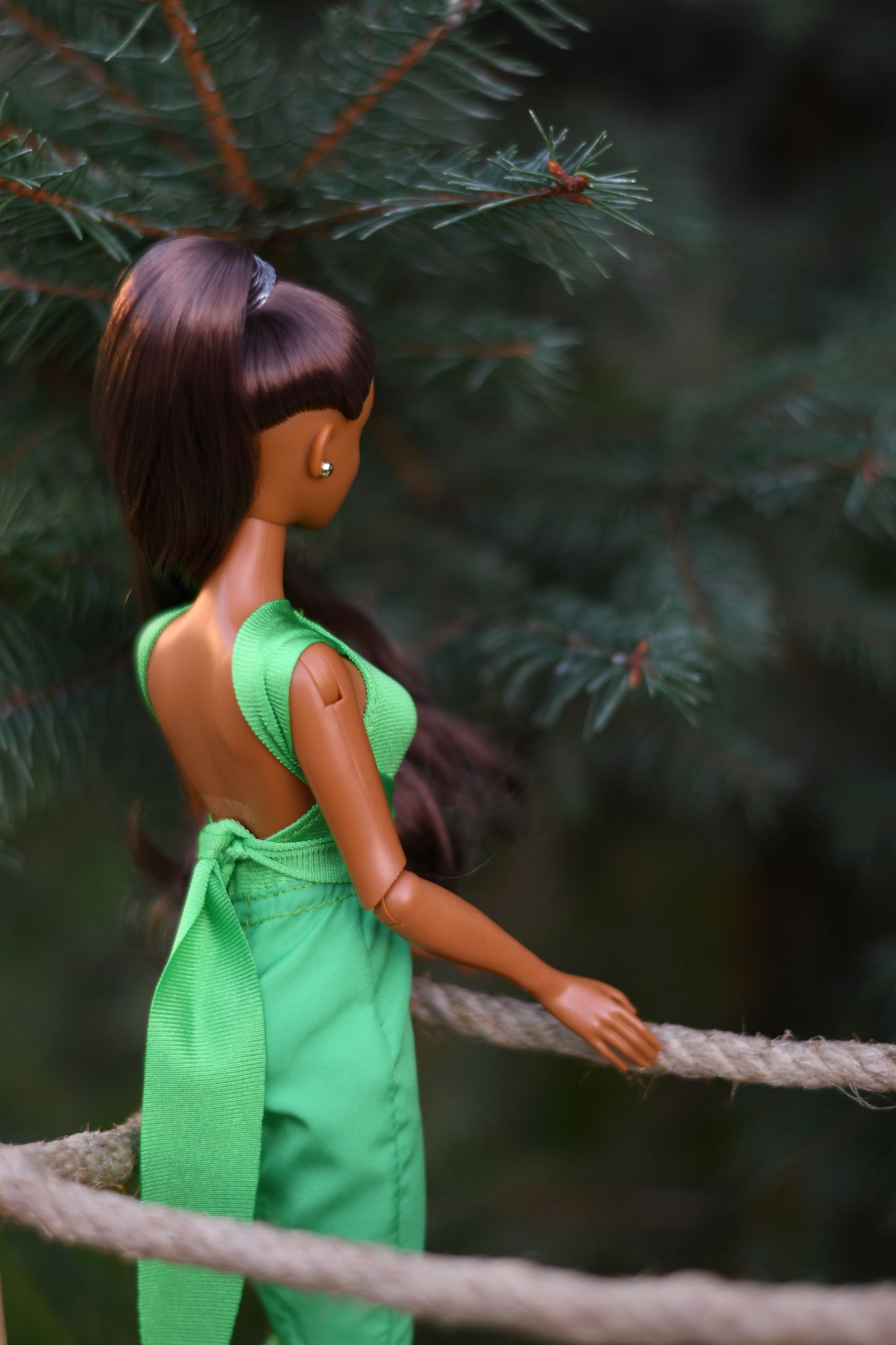 Keisha 11.5" Fresh Doll – Posable Fashion Doll with Fresh Finity Wear & Signature Green Bottom Shoes Collectible Doll for Kids 6+