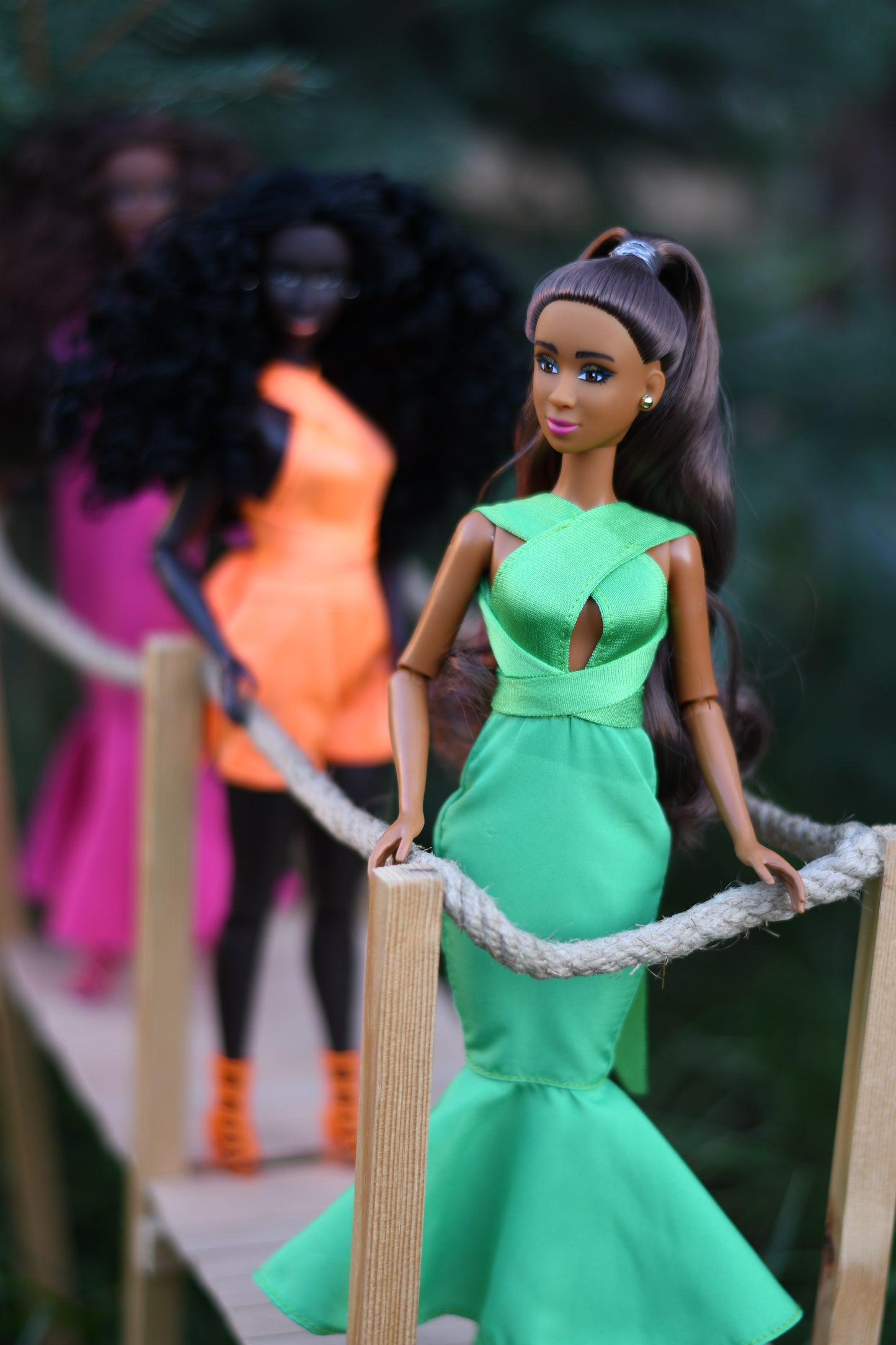 Keisha 11.5" Fresh Doll – Posable Fashion Doll with Fresh Finity Wear & Signature Green Bottom Shoes Collectible Doll for Kids 6+
