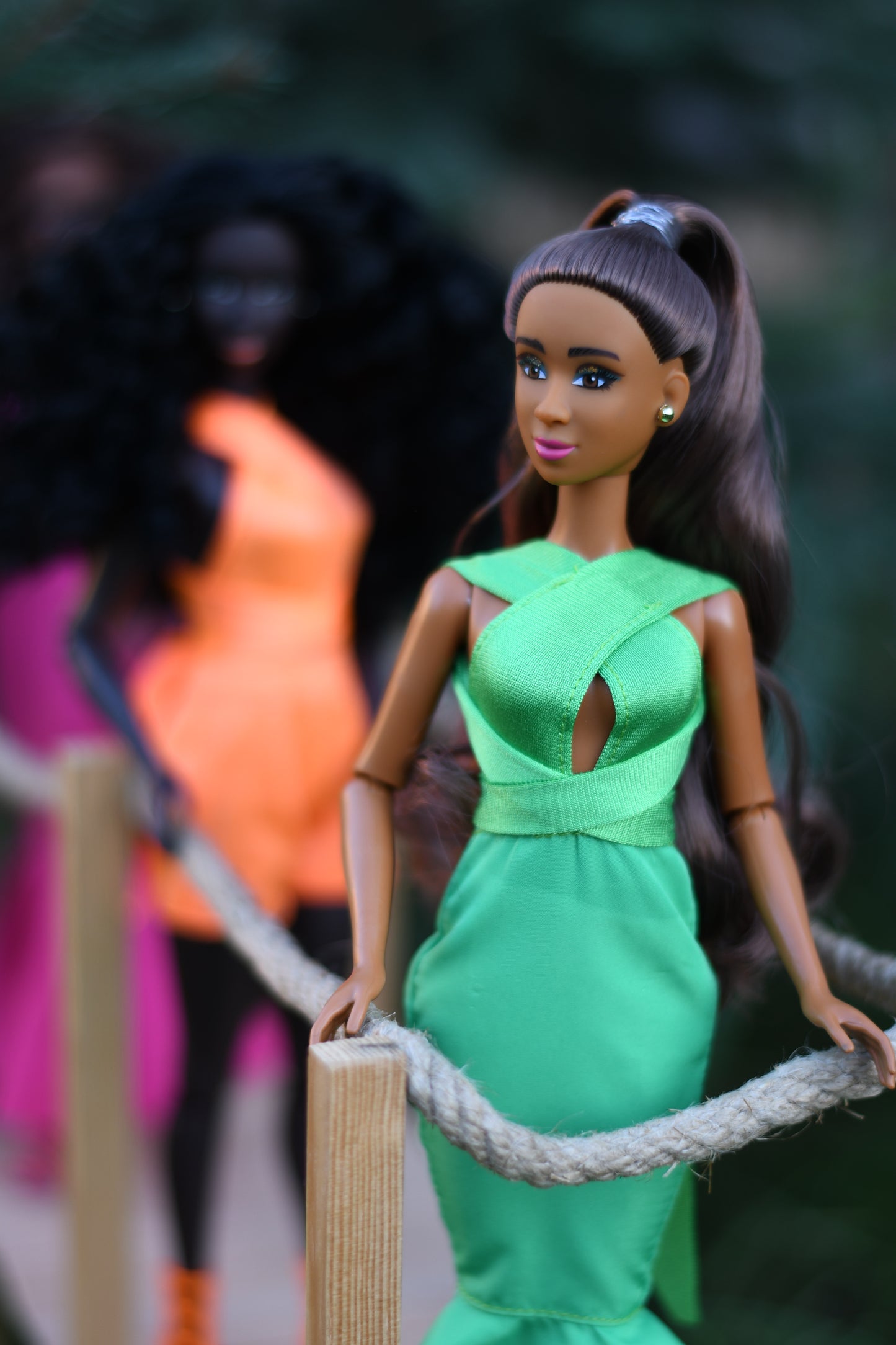 Keisha 11.5" Fresh Doll – Posable Fashion Doll with Fresh Finity Wear & Signature Green Bottom Shoes Collectible Doll for Kids 6+